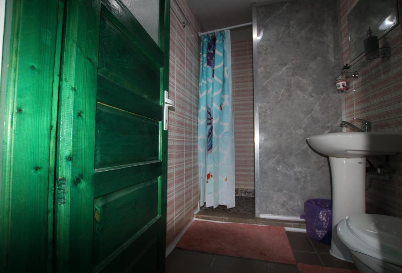 B&B Duo Caffe Baneasa Bukarest Exteriör bild