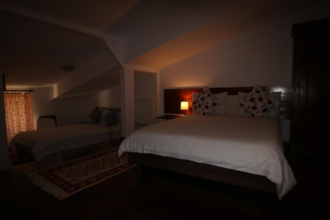 B&B Duo Caffe Baneasa Bukarest Exteriör bild